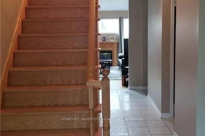 W13074048 Image