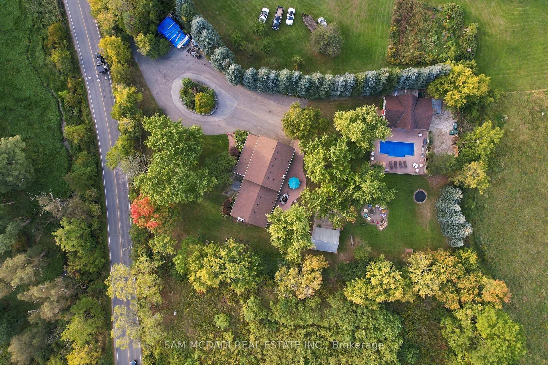 W13837294 Image